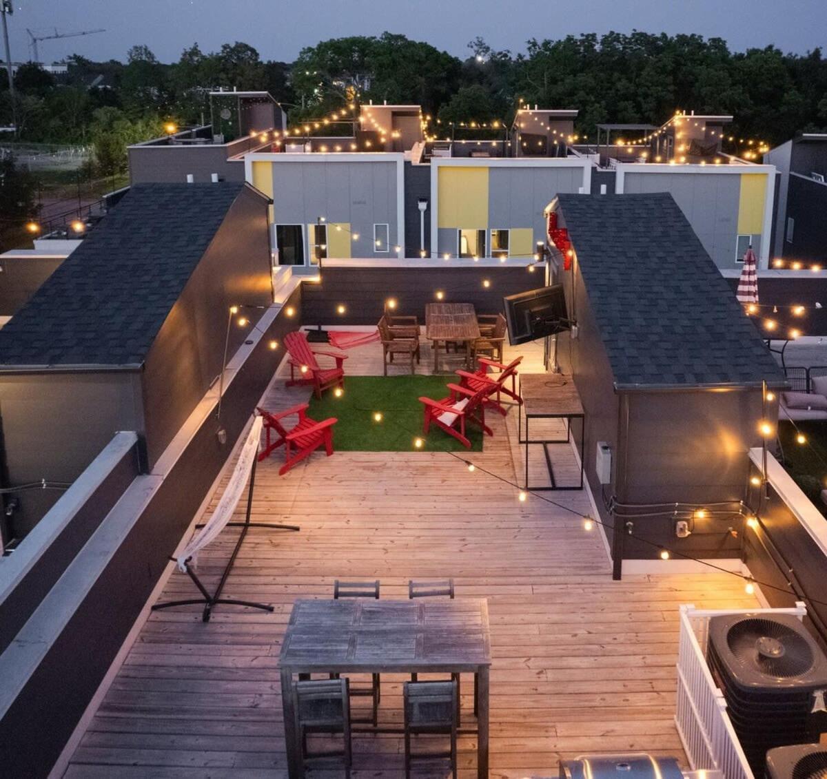 Carrie Underwood'S East Side Rooftop Game Room Nashville Exterior foto